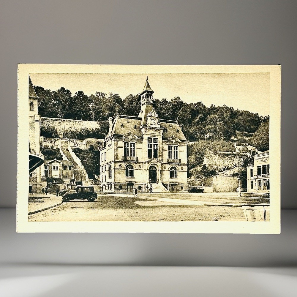 Vintage Postcard Château-Thierry France Hôtel de Ville Town Hall Theatre CPA